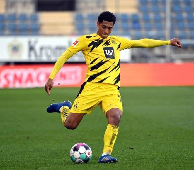叠线逼