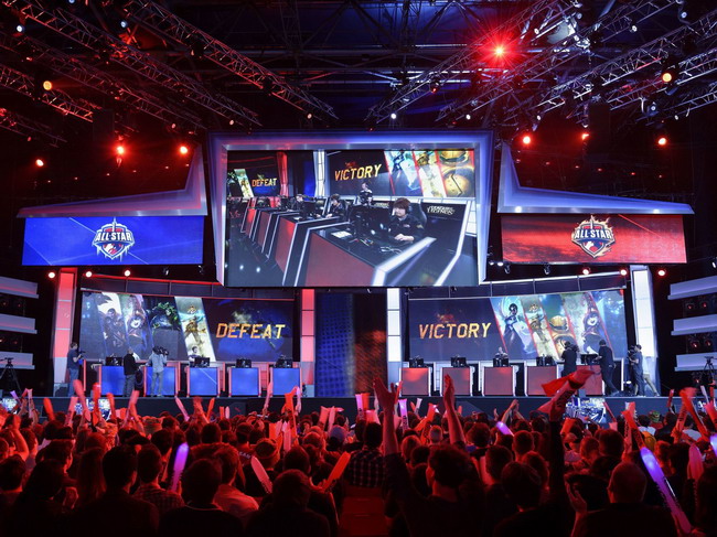 【前瞻】2025LPL春季赛RNG vs JDG，RNG实力出众将守擂成功